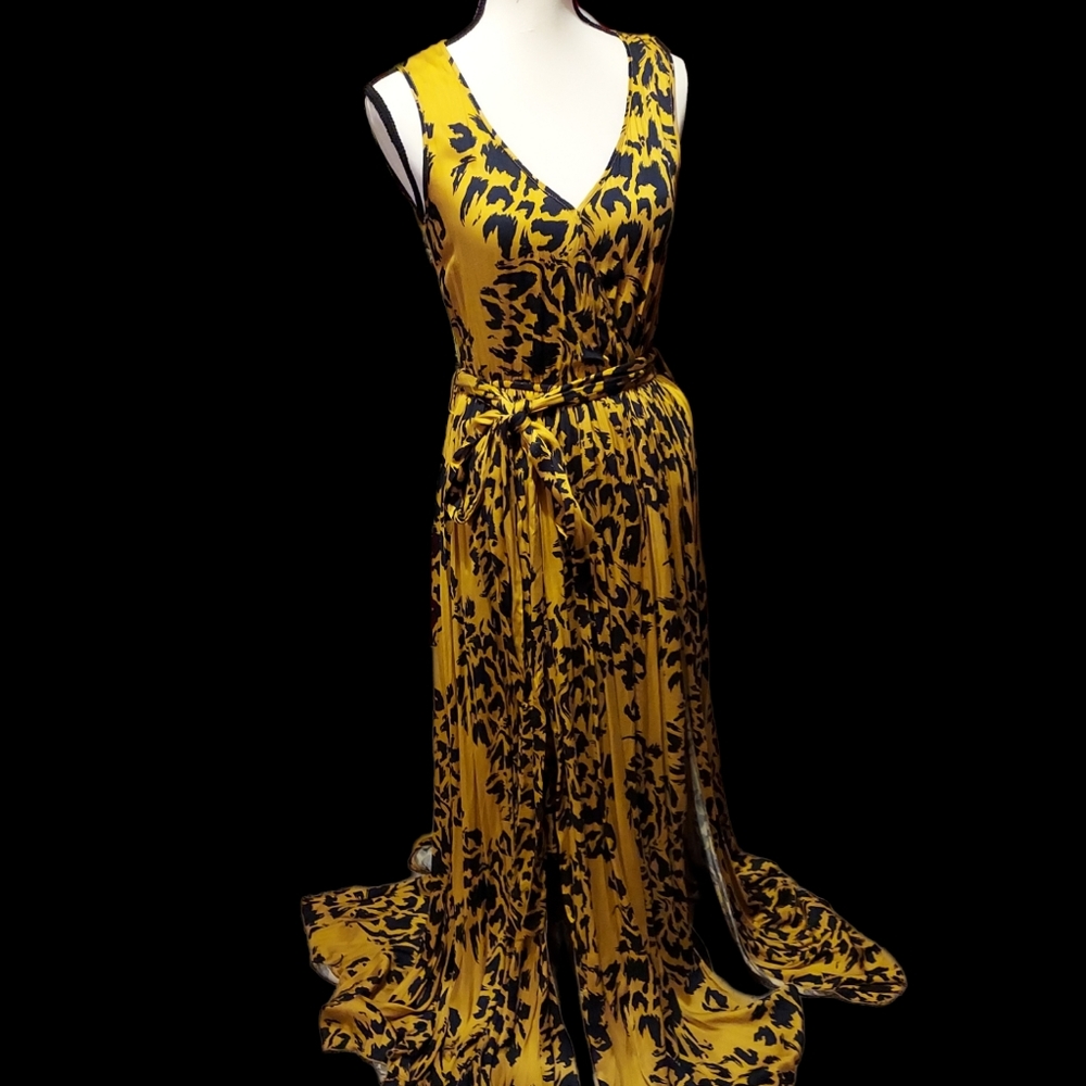 Vici Animal Print Belted Maxi Dress 100% Rayon Fabulous! Size S Beach Cover